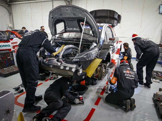 Titel-Bild zur News: WRC-Team