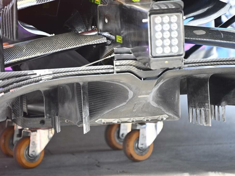 McLaren MCL35, Diffusor