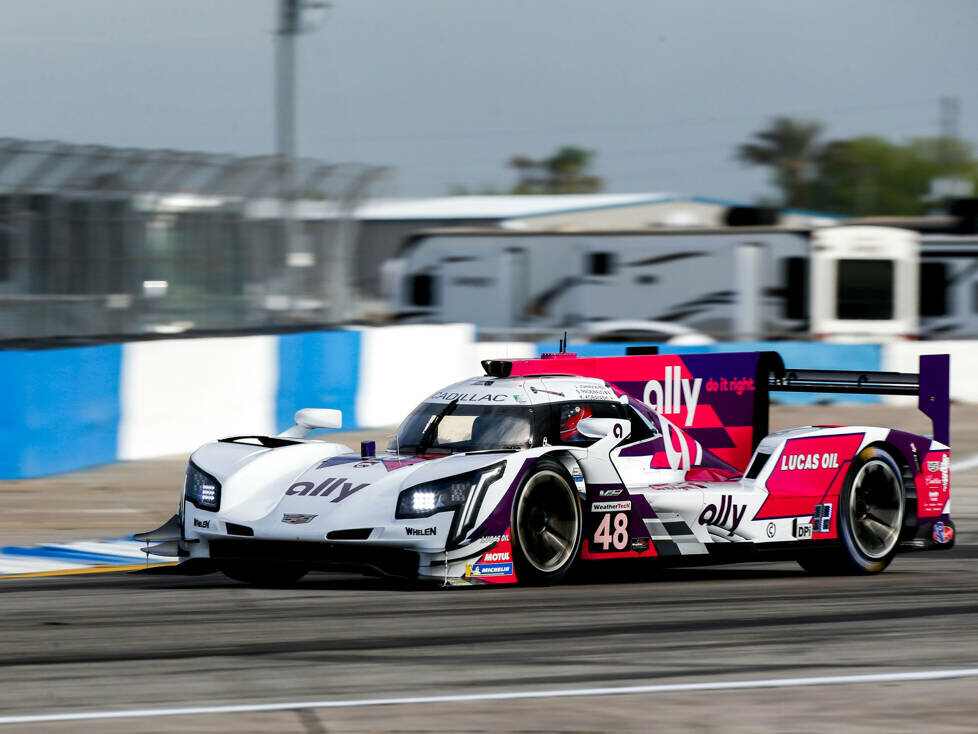 Jimmie Johnson, Kamui Kobayashi, Simon Pagenaud