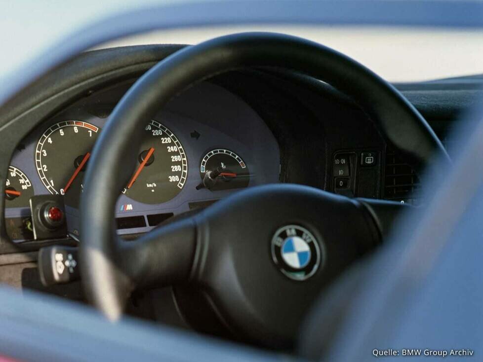 BMW M8 (E31)
