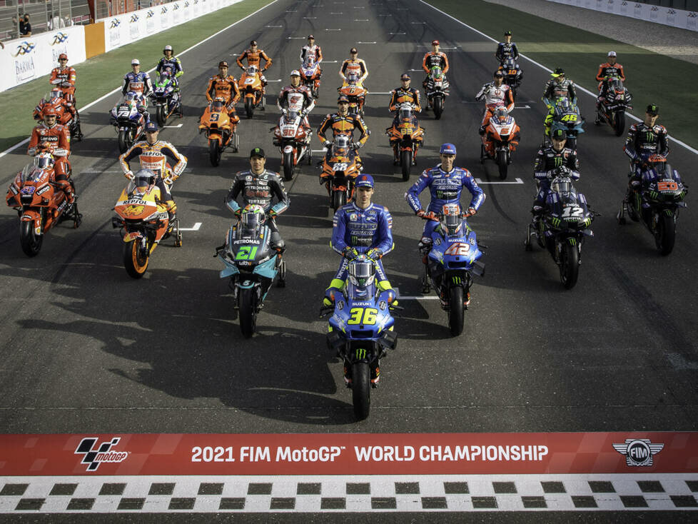 Gruppenfoto: Alle Piloten und Motorräder für die MotoGP-Saison 2021