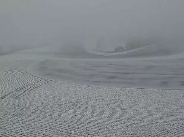 VLN, NLS, Mercedes-Arena, Schnee Titel-Bild zur News: VLN, NLS, Mercedes-Arena, Schnee