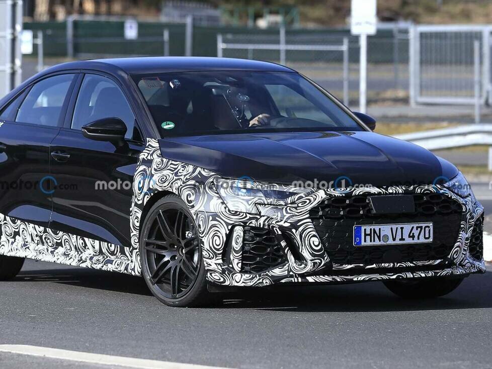Erlkönig: Audi RS 3 Sportback und RS 3 Limousine (2022)
