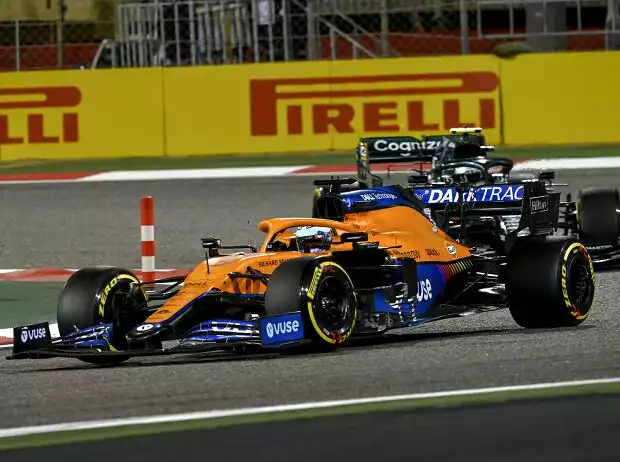 Daniel Ricciardo, Sebastian Vettel Titel-Bild zur News: Daniel Ricciardo, Sebastian Vettel