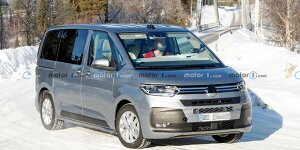 VW T7 Multivan auf neuen Erlkönigbildern fast ungetarnt