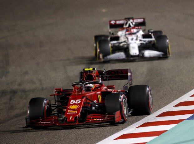 Titel-Bild zur News: Carlos Sainz, Kimi Räikkönen
