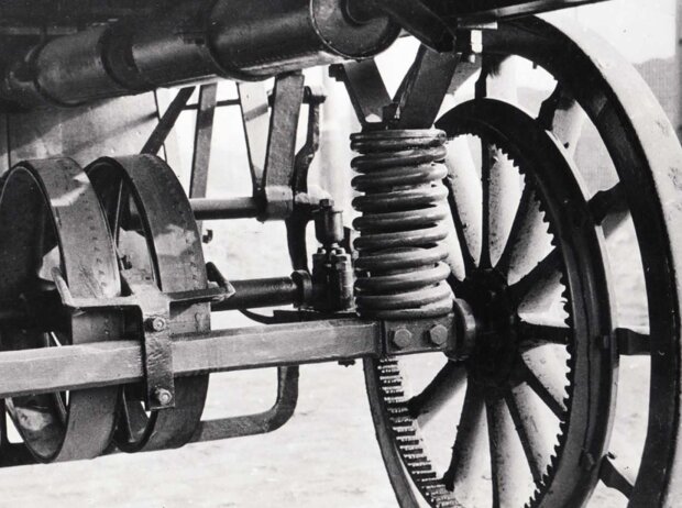 Der weltweit erste Lastwagen von 1896 Der weltweit erste Lastwagen von 1896
