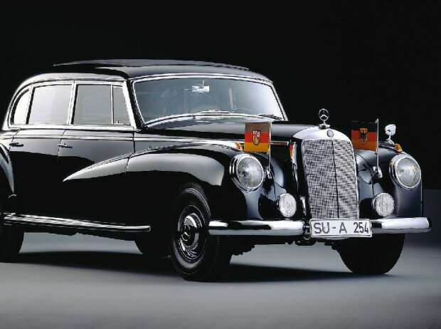 Mercedes-Benz 300 (1951-1962) Mercedes-Benz 300 (1951-1962)