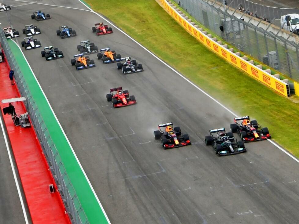 Lewis Hamilton, Max Verstappen, Sergio Perez