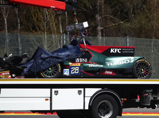 Sean Gelael, Stoffel Vandoorne, Tom Blomqvist, Abschleppwagen Sean Gelael, Stoffel Vandoorne, Tom Blomqvist, Abschleppwagen