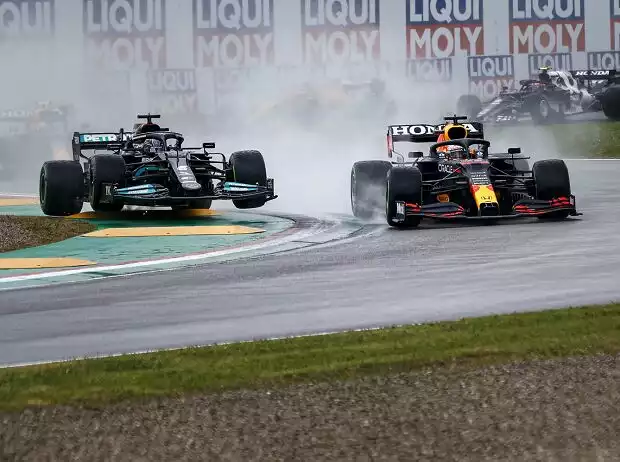 Max Verstappen, Lewis Hamilton Titel-Bild zur News: Max Verstappen, Lewis Hamilton