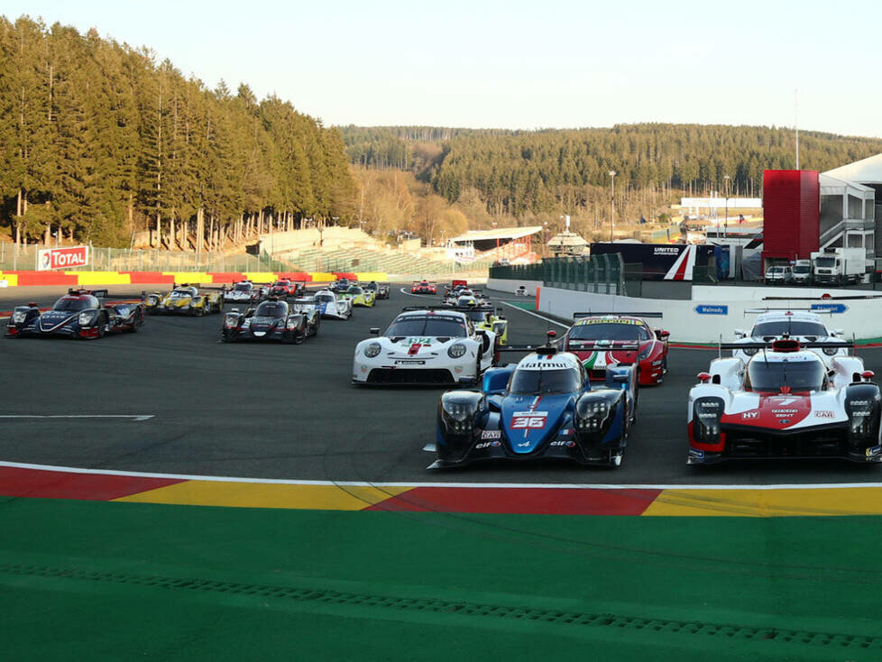 Gruppenfoto: Autos für die WEC-Saison 2021 beim Prolog in Spa
