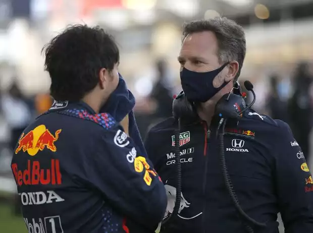 Sergio Perez, Christian Horner Titel-Bild zur News: Sergio Perez, Christian Horner