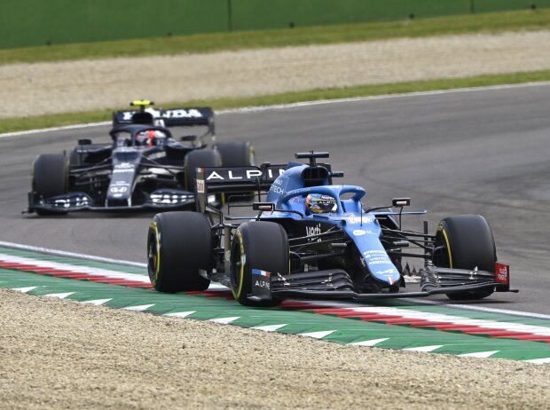 Fernando Alonso, Pierre Gasly Fernando Alonso, Pierre Gasly