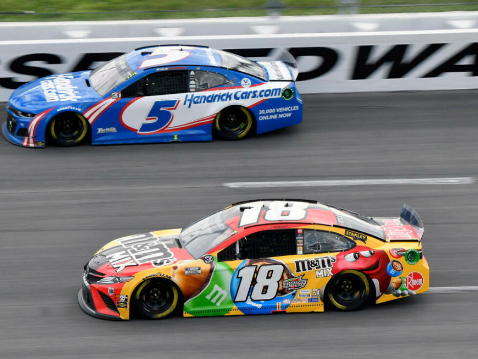 Kyle Busch, Kyle Larson