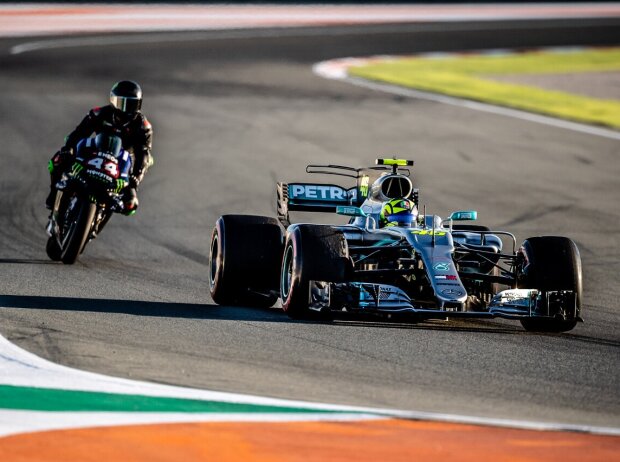 Titel-Bild zur News: Valentino Rossi, Lewis Hamilton