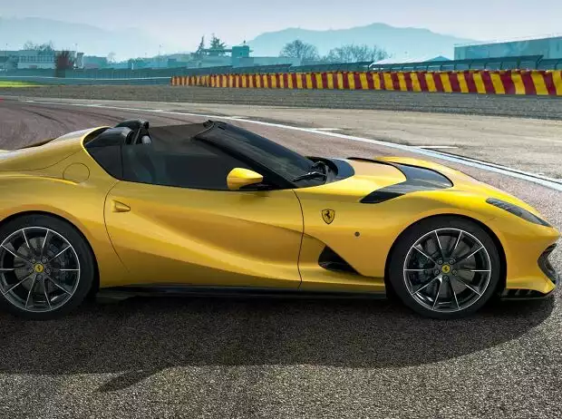 Ferrari 812 Competizione A Titel-Bild zur News: Ferrari 812 Competizione A
