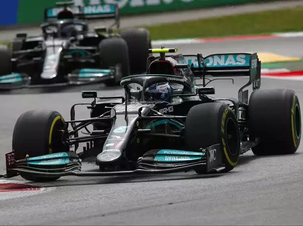 Titel-Bild zur News: Valtteri Bottas, Lewis Hamilton