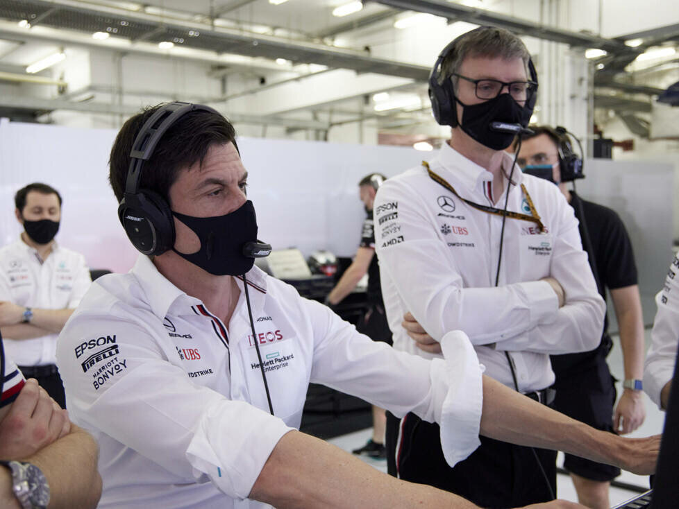 Toto Wolff (Teamchef) und James Allison (Technischer Direktor von Mercedes)