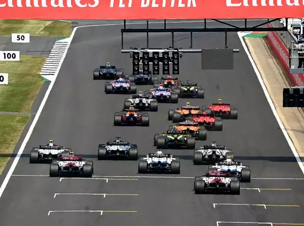 Titel-Bild zur News: Valtteri Bottas, Lewis Hamilton
