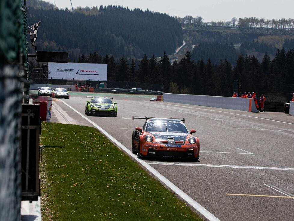 Foto vom vom Auftakt-Wochenende des Porsche Carrera Cup Deutschland 2021