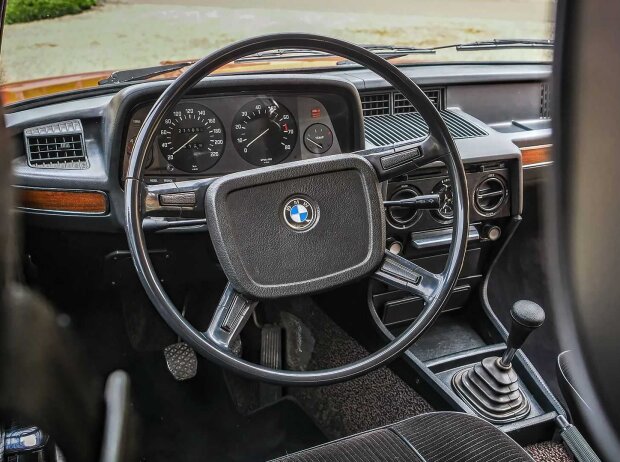 BMW 525