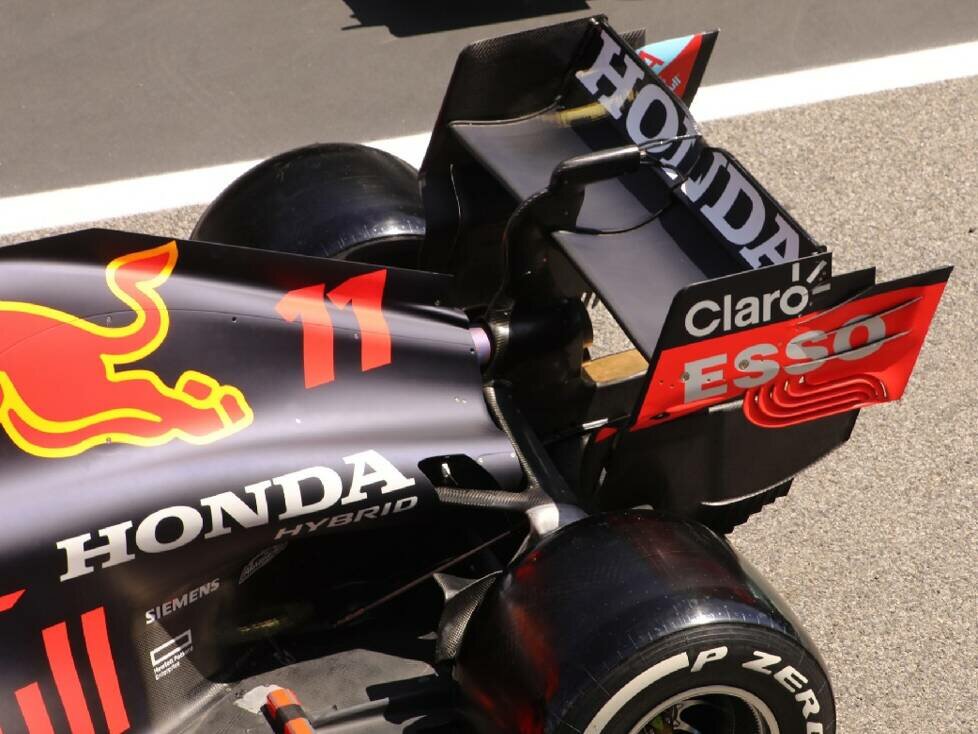 Red Bull RB16B, Heckflügel