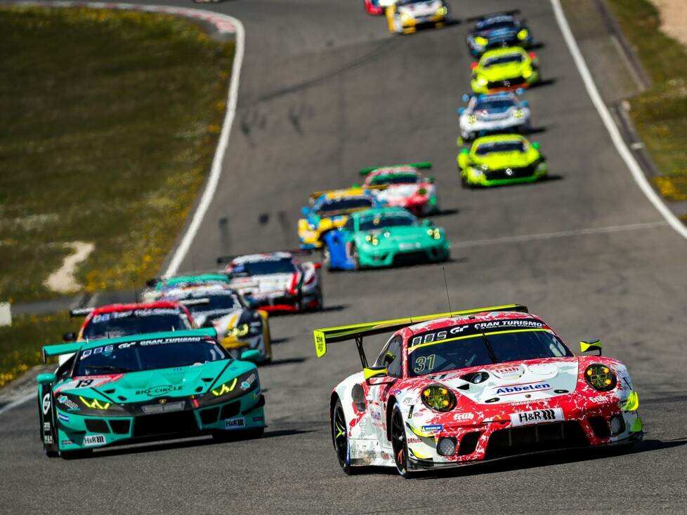Teilnehmer des 24h-Qualifikationsrennens auf dem Nürburgring