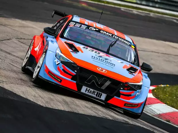 Hyundai Elantra N TCR Titel-Bild zur News: Hyundai Elantra N TCR