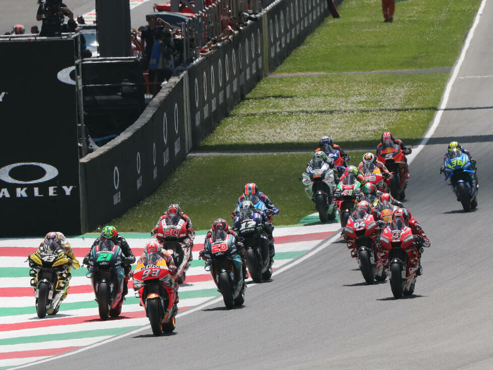 Start zum GP Italien 2019 in Mugello: Marc Marquez führt