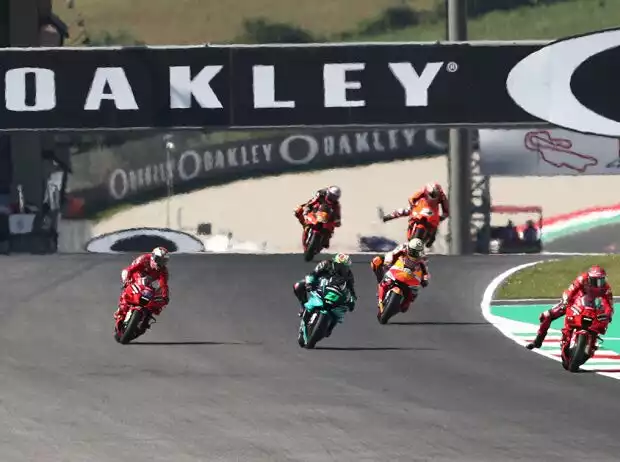 MotoGP-Action in Mugello Titel-Bild zur News: MotoGP-Action in Mugello
