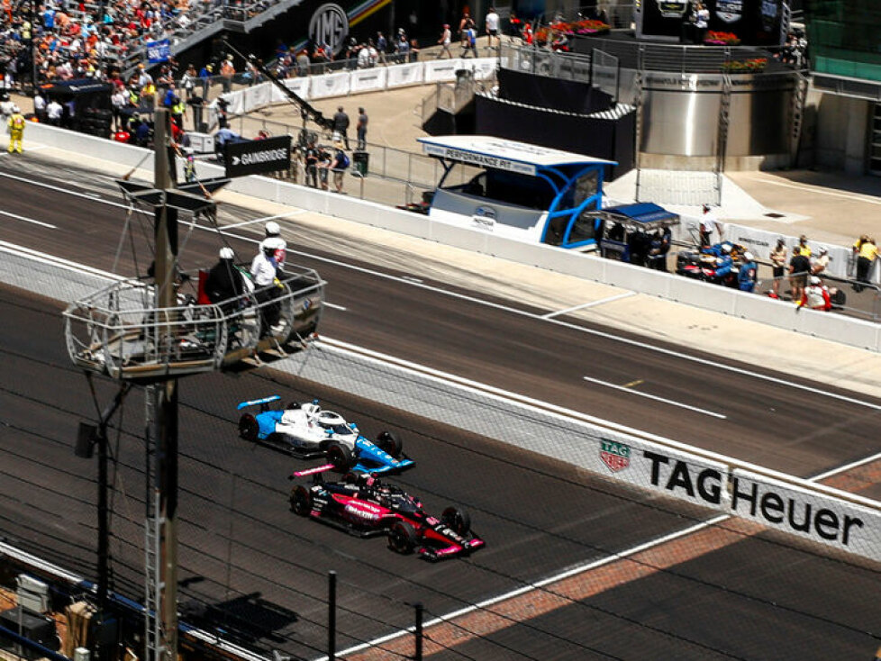 Zieleinlauf beim 105. Indy 500: 1. Helio Castroneves, 2. Alex Palou