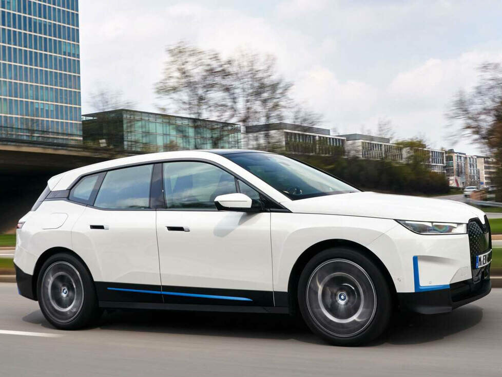 BMW iX