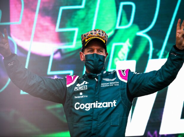 Titel-Bild zur News: Sebastian Vettel auf dem Podium in Baku