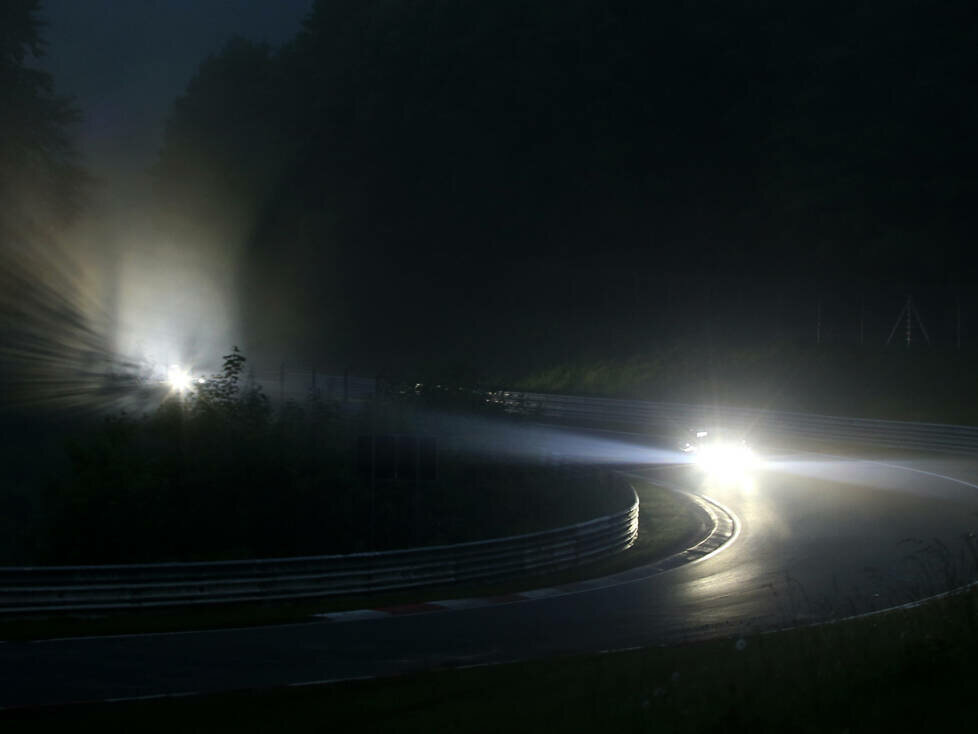 Nürburgring-Nordschleife im Nebel