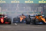 Lando Norris (McLaren), Carlos Sainz (Ferrari) und Daniel Ricciardo (McLaren) 