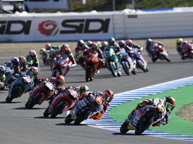 Titel-Bild zur News: Moto3 Start in Jerez