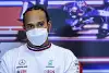 Bild zum Inhalt: Lewis Hamilton sieht Mercedes im WM-Kampf im Hintertreffen