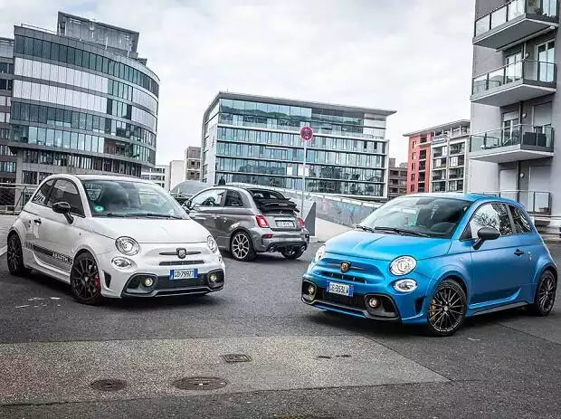 Abarth 595 (2021; v.l.n.r.): 595 Esseesse, 595 Turismo, 595 Competizione Titel-Bild zur News: Abarth 595 (2021; v.l.n.r.): 595 Esseesse, 595 Turismo, 595 Competizione
