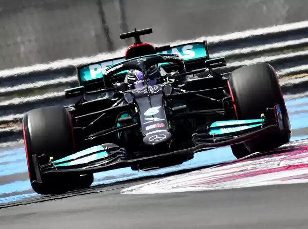 Lewis Hamilton (Mercedes) in Le Castellet (Frankreich) Titel-Bild zur News: Lewis Hamilton (Mercedes) in Le Castellet (Frankreich)