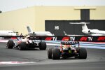 Antonio Giovinazzi (Alfa Romeo) und Sergio Perez (Red Bull) 