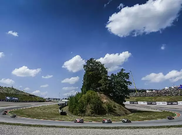 Titel-Bild zur News: MotoGP-Action auf dem Sachsenring