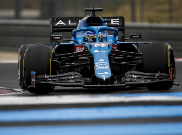 Titel-Bild zur News: Fernando Alonso (Alpine) im Qualifying zum Grand Prix von Frankreich in Le Castellet (Circuit Paul Ricard) 2021