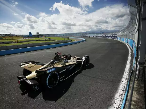 Titel-Bild zur News: Jean-Eric Vergne in der Ovalkurve des Autodromo Miguel E. Abed in Puebla