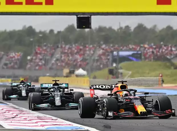 Max Verstappen, Lewis Hamilton und Valtteri Bottas in Le Castellet Titel-Bild zur News: Max Verstappen, Lewis Hamilton und Valtteri Bottas in Le Castellet