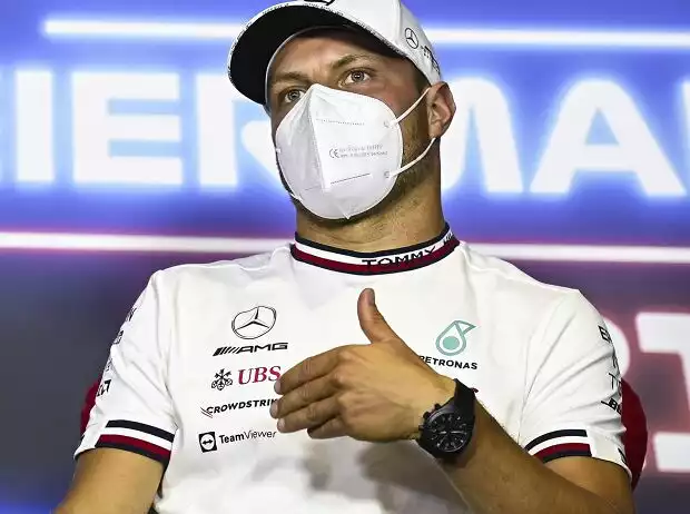 Mercedes-Fahrer Valtteri Bottas in der Pressekonferenz vor dem Steiermark-Grand-Prix der Formel 1 in Spielberg Titel-Bild zur News: Mercedes-Fahrer Valtteri Bottas in der Pressekonferenz vor dem Steiermark-Grand-Prix der Formel 1 in Spielberg