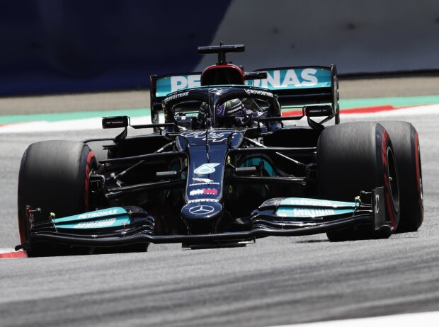 Titel-Bild zur News: Lewis Hamilton (Mercedes) im Training zum Großen Preis der Steiermark in Spielberg