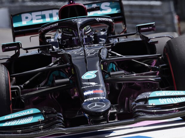 Lewis Hamilton (Mercedes) im Training zum Grand Prix der Steiermark auf dem Red-Bull-Ring in Spielberg (Österreich) 2021 Lewis Hamilton (Mercedes) im Training zum Grand Prix der Steiermark auf dem Red-Bull-Ring in Spielberg (Österreich) 2021