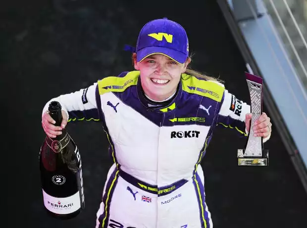 Sarah Moore Titel-Bild zur News: Sarah Moore
