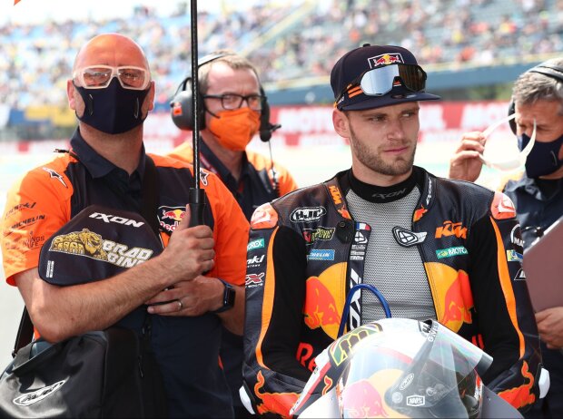KTM-Pilot Brad Binder in der Startaufstellung zum MotoGP-Rennen in Assen KTM-Pilot Brad Binder in der Startaufstellung zum MotoGP-Rennen in Assen